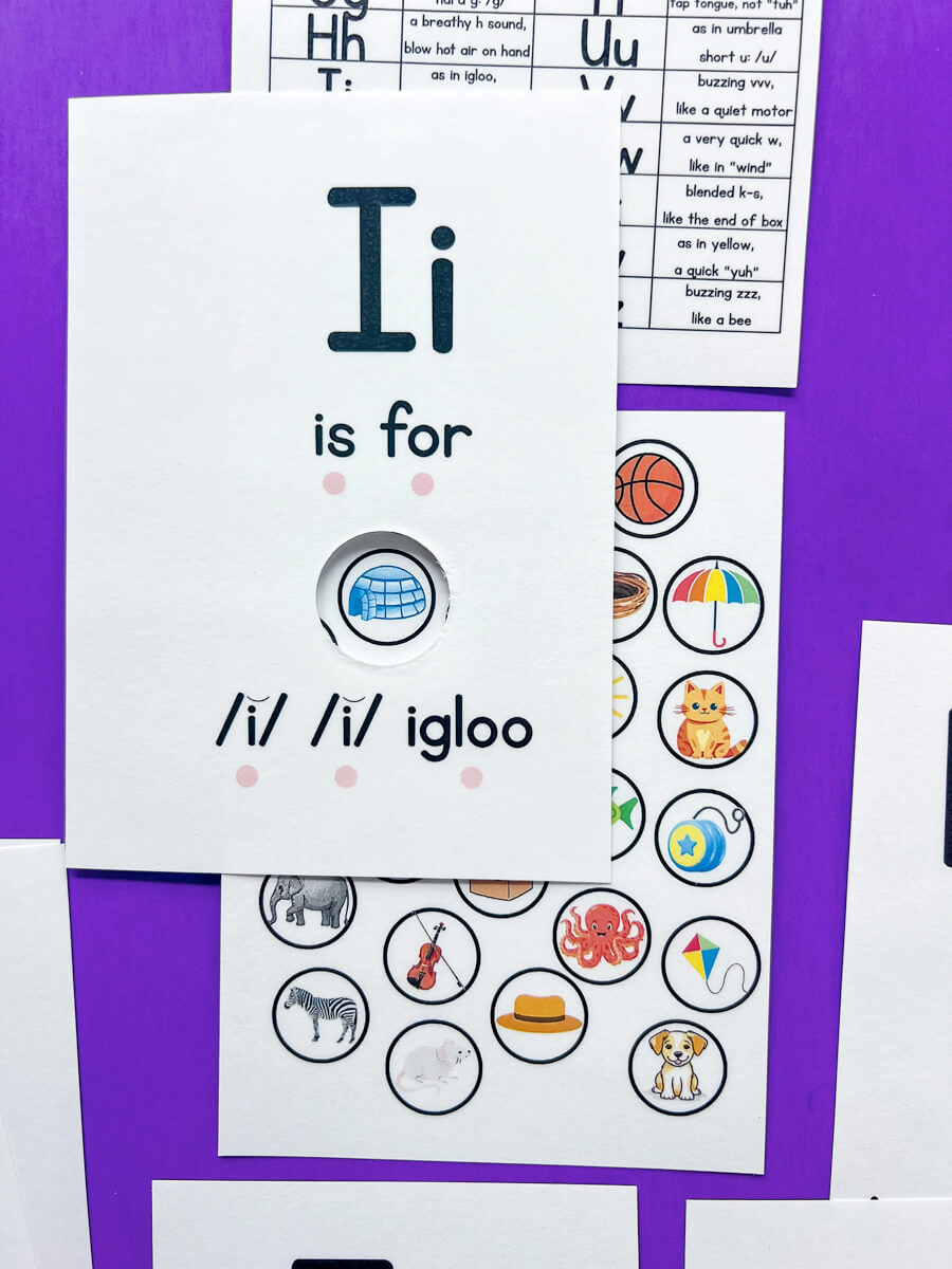 Peek and Match Phonics Cards - Beginning Sounds